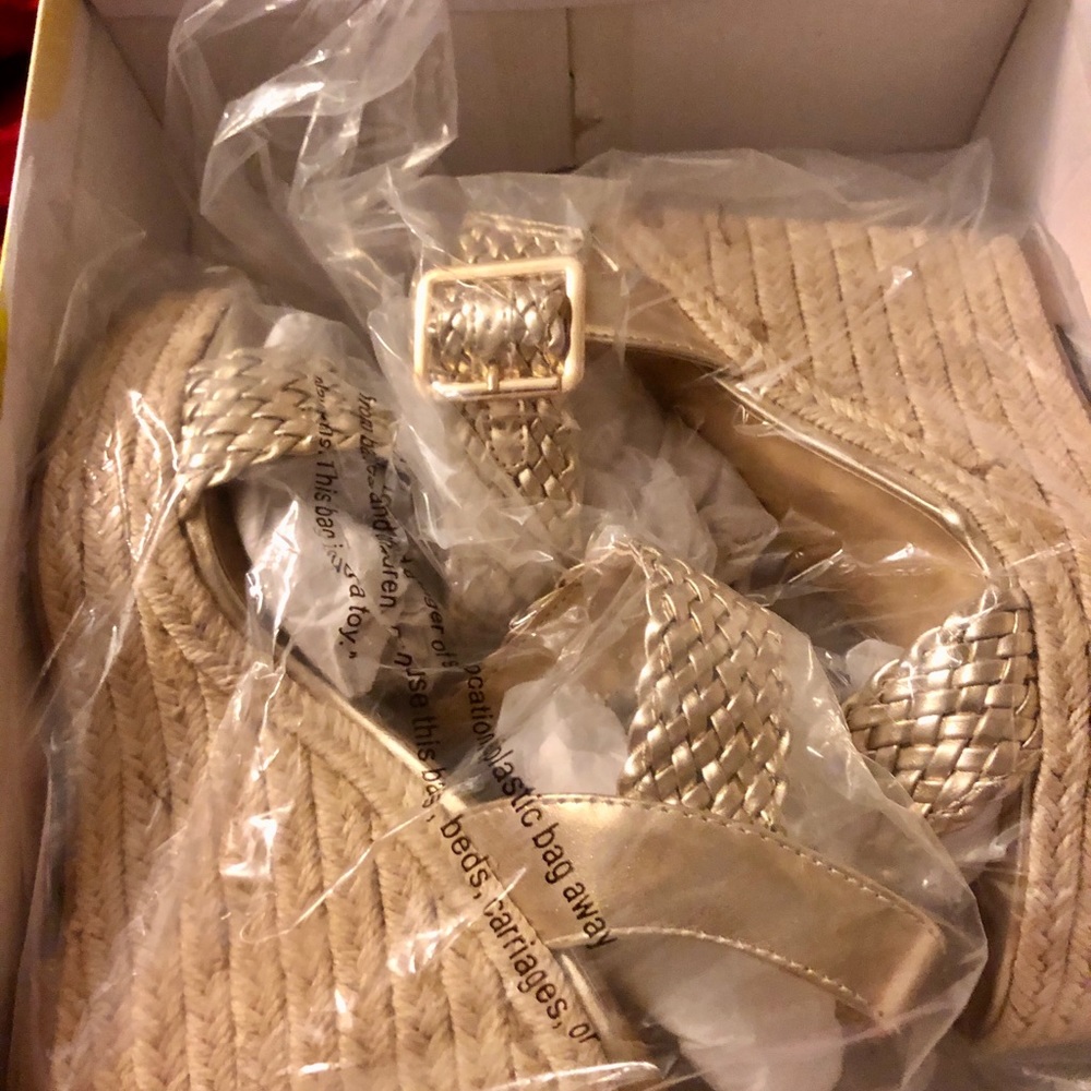 Beautiful Wedges - Picture 4 of 5